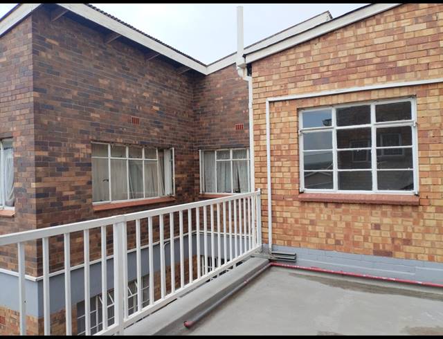 1,200M² BUILDING FOR SALE IN PRIMROSE